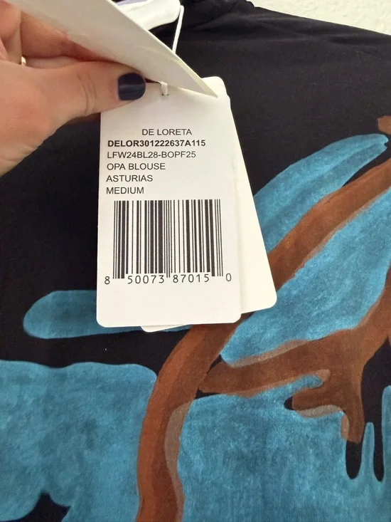 De Loreta Sur Top and Pants Set in Asturias Print - Picture 7 of 8